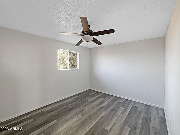 5th image of 4615 N 39TH Avenue #8