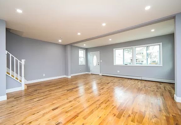 5th image of 111-28 158th St