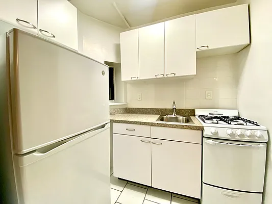 Rented by City & Suburban | media 2