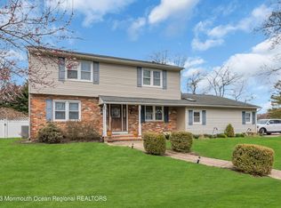 42 Dwight Dr, Ocean, NJ 07712