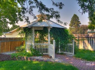 695 Skyhawk Dr, Ontario, OR 97914
