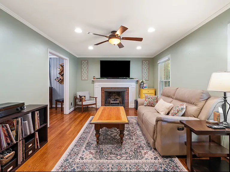 2786 Birchwood Dr — Photo 17