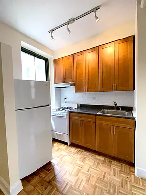 Rented by City & Suburban | media 2