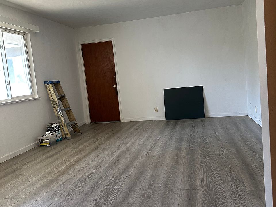 1st image of 3015 Groom Dr APT D