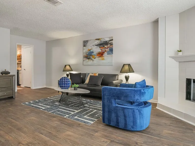 Lakebridge Townhomes — Photo 6