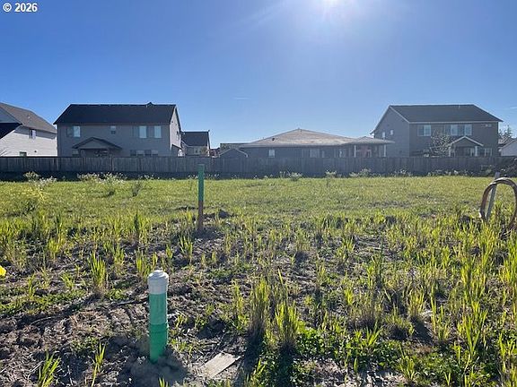 2nd image of 2194 NW Fendle Way