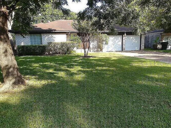 1126 Wisterwood Dr, Houston, TX 77043