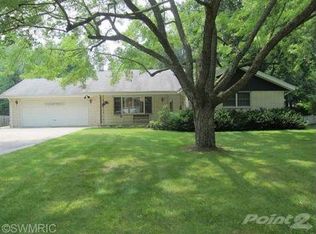 6856 Rosemary Dr, Coloma, MI 49038