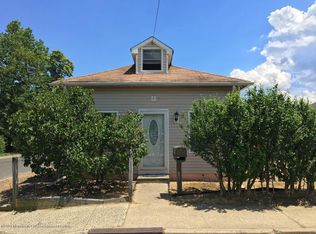 156 Bray Ave, Middletown, NJ 07748