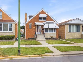 7018 W Newport Ave, Chicago, IL 60634
