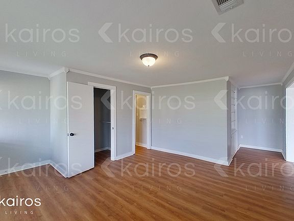 3rd image of 4417 Brown Ave