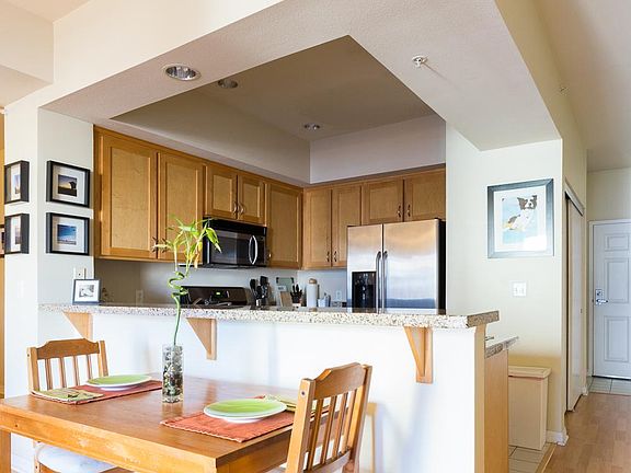 4th image of 450 J St #6101