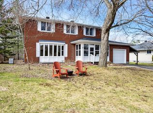 12 Glenview Cres, Perth, ON K7H2L2