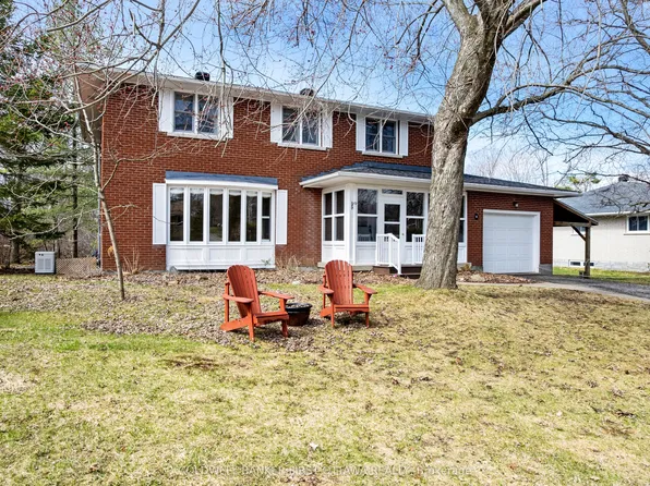 12 Glenview Cres, Perth, ON K7H 2L2