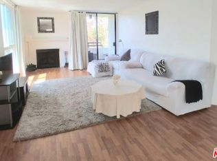 911 N Kings Rd APT 310, West Hollywood, CA 90069