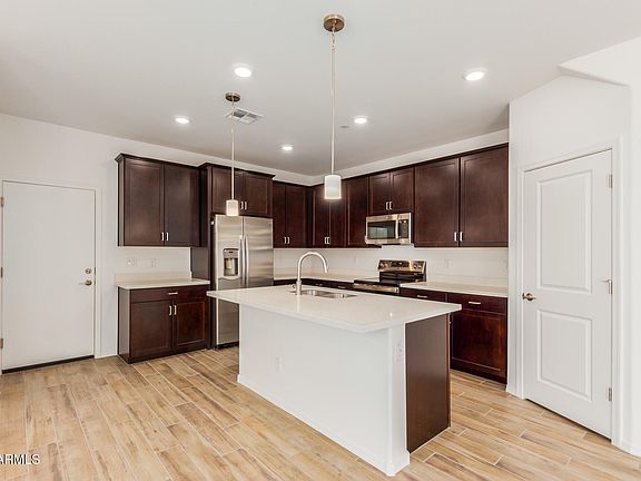 3rd image of 1871 E Hampton Ln #101