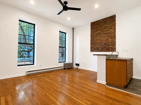 38 Halsey Street image 1 of 6