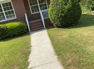 130 Doves Ln, Griffin, GA 30223