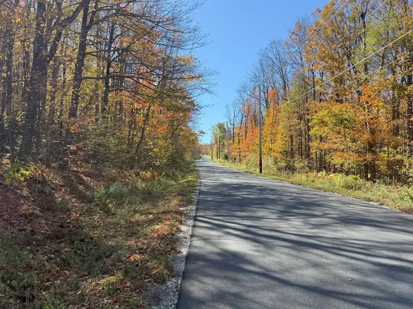 2 Main Tilda Hill Rd, North Adams, MA 01247