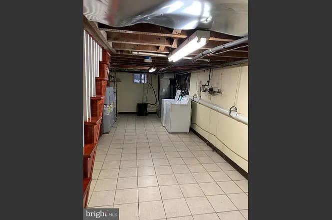 152 W 4th Ave #1F — Photo 11