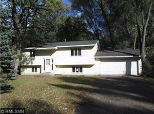 9937 Linnet St NW, Coon Rapids, MN 55433