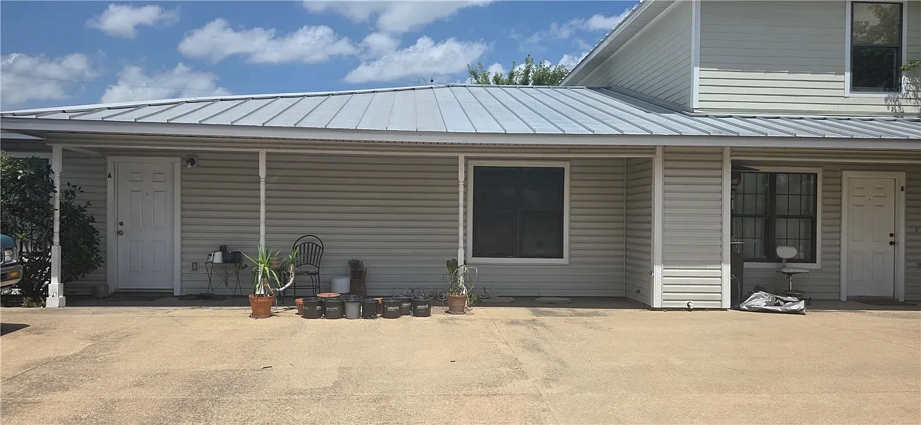 3 bed, 1633 sqft, $1,500 — Photo 1