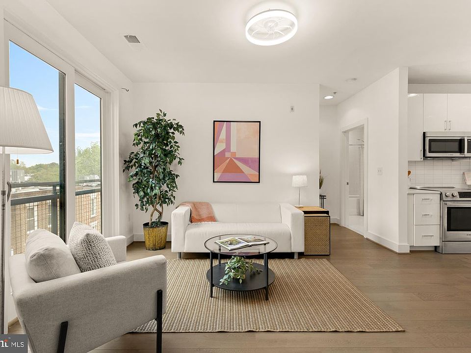 1st image of 1500 Pennsylvania Ave SE APT 305