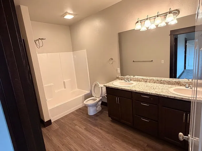 205 Wooden Shoe Ln — Photo 15