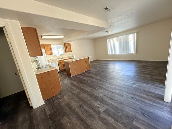 5th image of 5076 Buchanan Dr