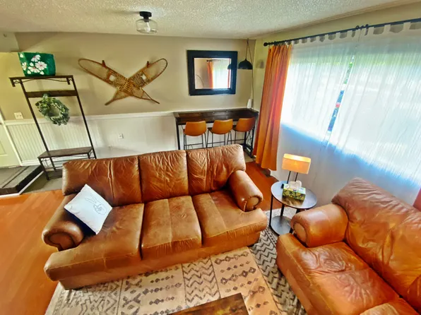 9001 Shaun Landing Cir Unit B, Anchorage, AK 99502