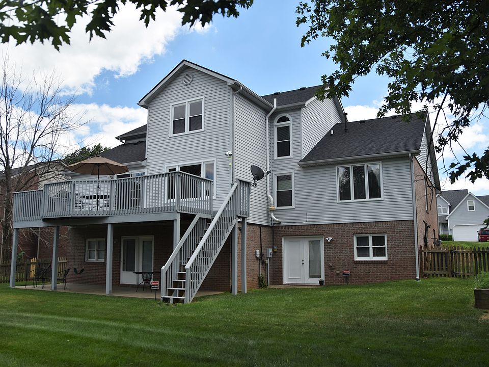 1st image of 418 Goebel Dr