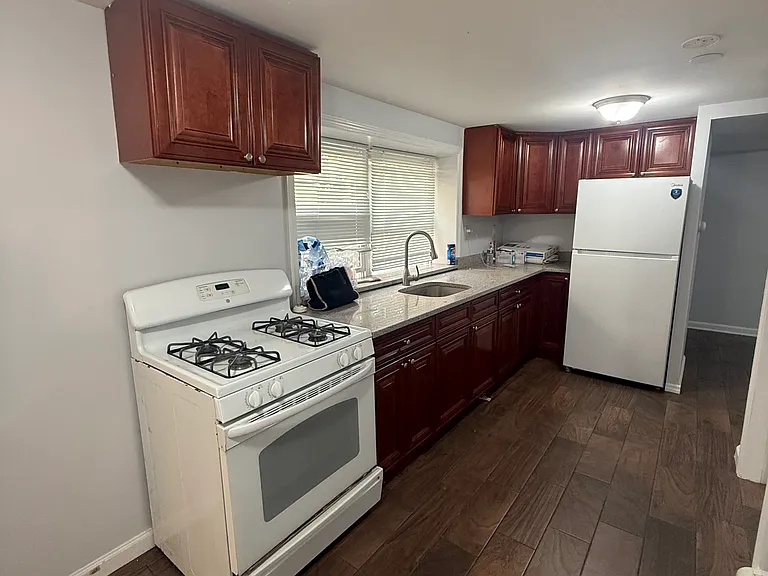 11 Parsons St #1 — Photo 1