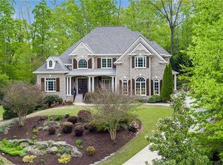 14121 Triple Crown Dr, Milton, GA 30004