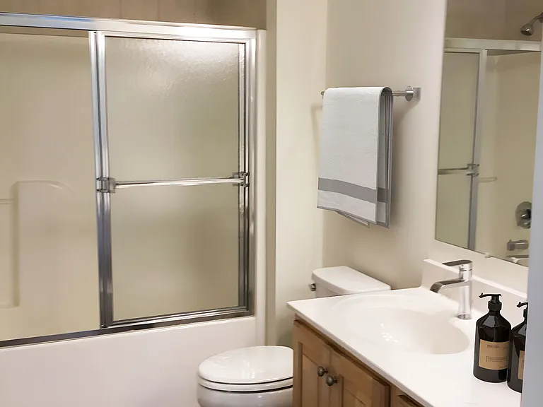 Amberley at Blue Bell Apartments — Photo 15