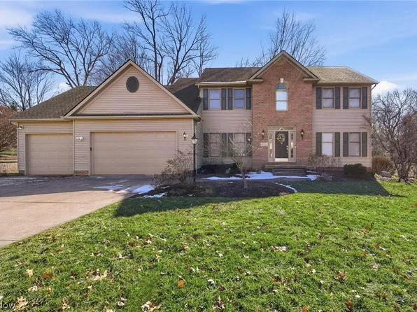 8732 Eastlynn Ave NW, Massillon, OH 44646