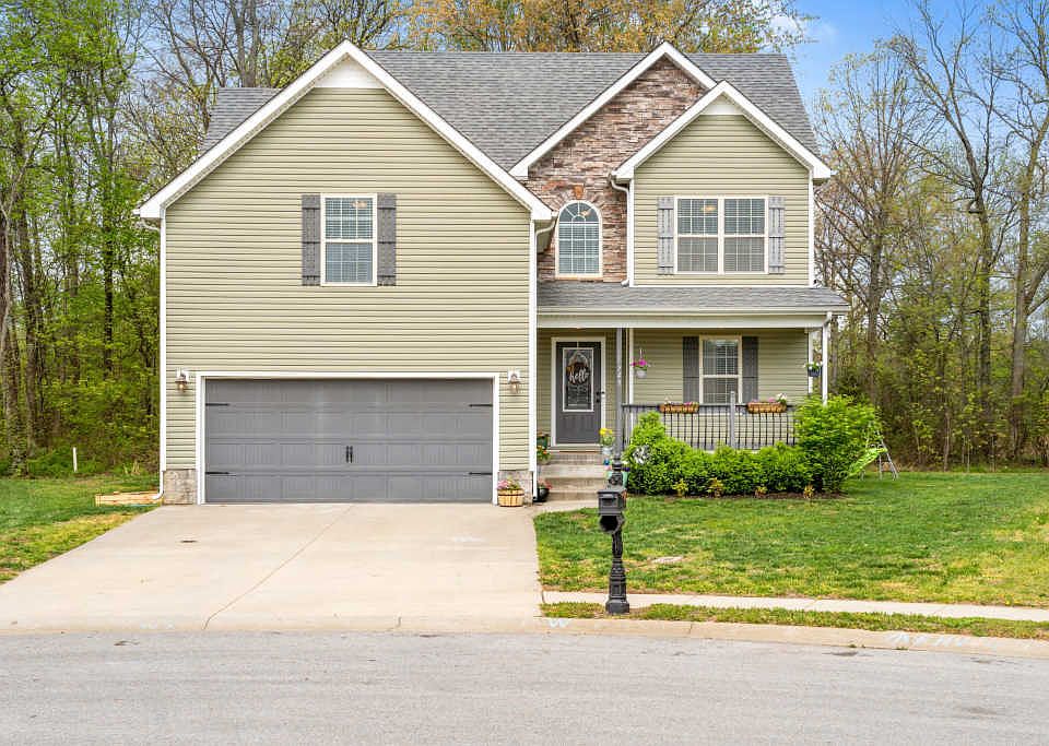 1st image of 749 Sleek Fox Dr