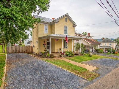224 Elizabeth Ave, Waynesboro, VA, 22980