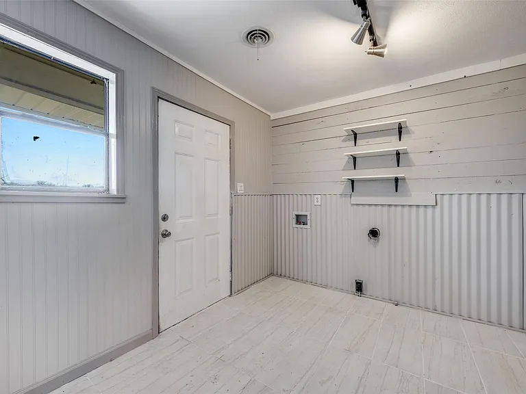 226 Glen Meadows Dr — Photo 21