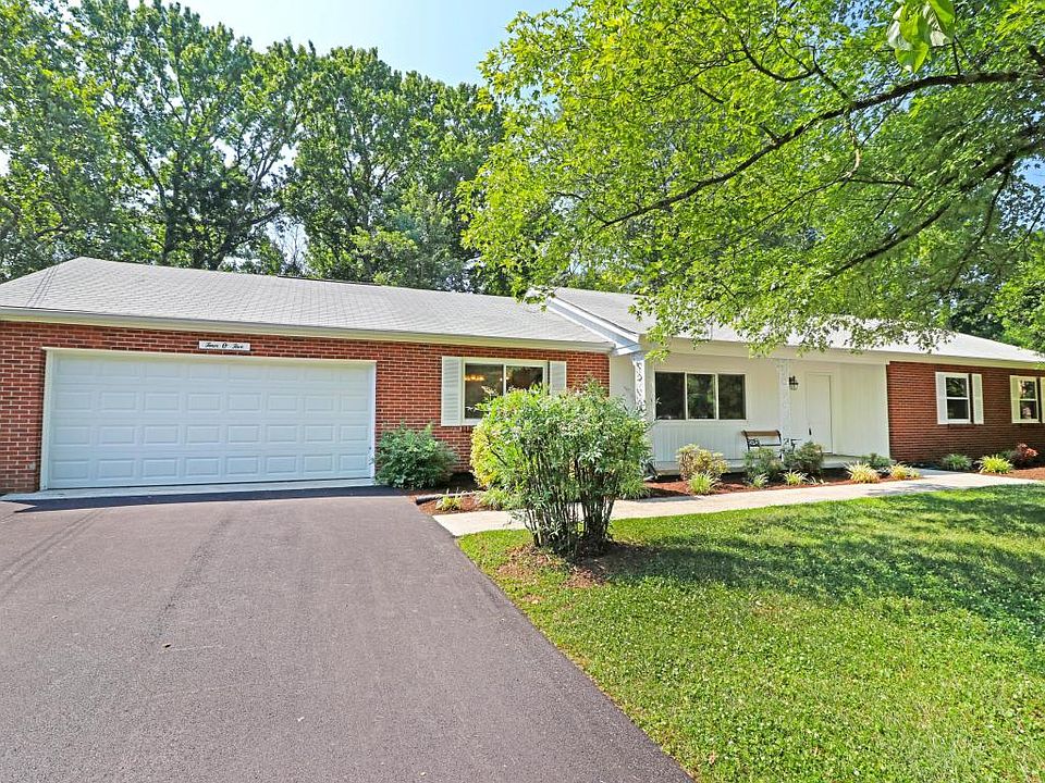 1st image of 405 Hardwicke Dr