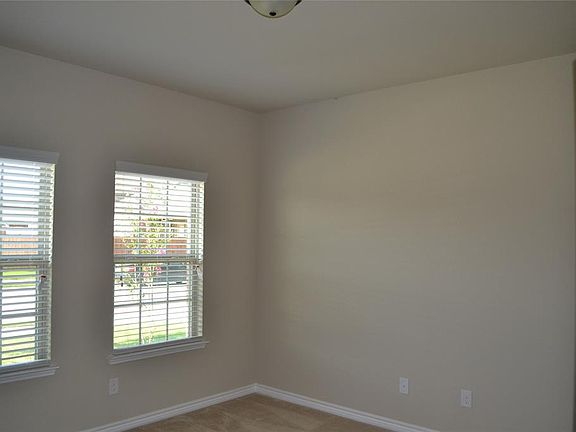 3rd image of 2404 Jill Creek Dr