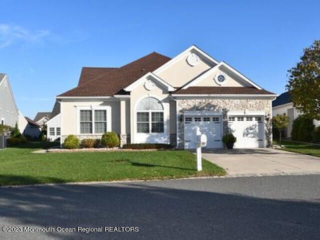 1st image of 7 Eagleswood Drive