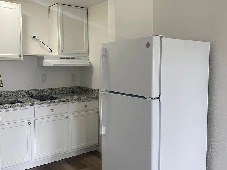 345 E Oregon Ave #234 — Photo 3