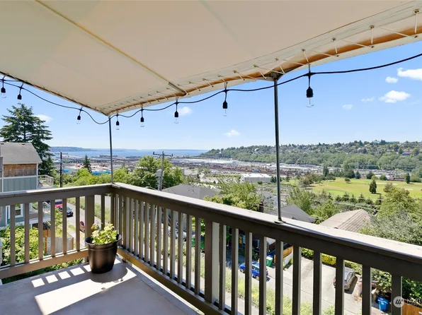 2552 14th Avenue W #401, Seattle, WA 98119