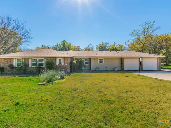 517 Thompson Rd, Troy, TX 76579