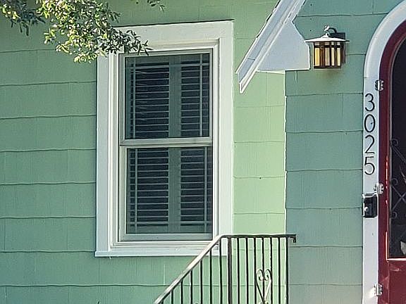 Hurricane windows