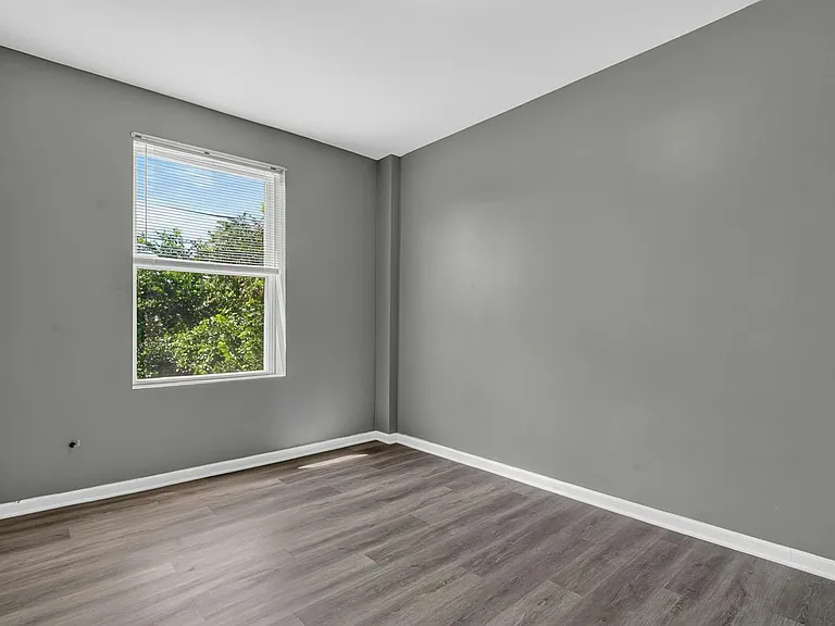 1854 S Central Park Ave #1852-2E — Photo 42