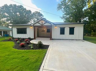 703 Shoal Creek Trl NE, Arab, AL 35016