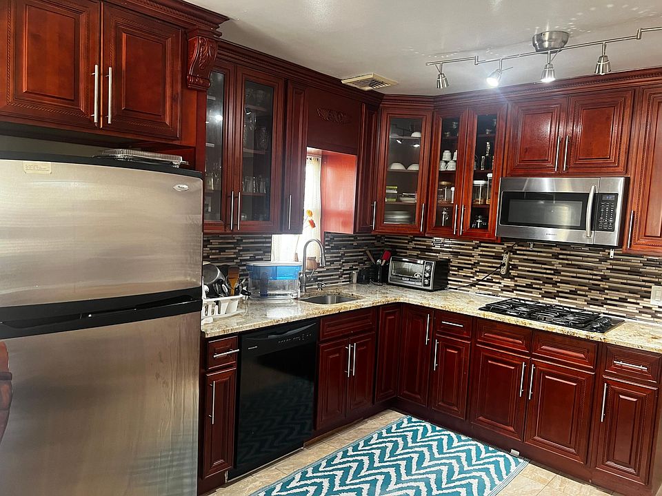 1st image of 1326 New Hyde Park Rd
