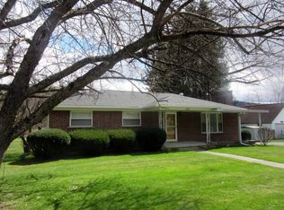 807 S Sewell St, Rainelle, WV 25962