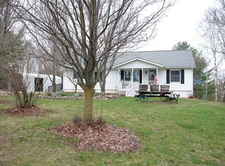 23126 Navajo Trl, Evart, MI 49631